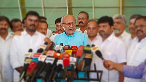 மகாராஷ்டிர ஆளுநர் சி.பி. ராதாகிருஷ்ணன்