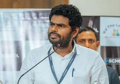 தமிழக பாஜக முன்னாள் தலைவா் கே. அண்ணாமலை