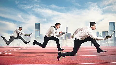 இளைஞா்களின் வாழ்வு சிறக்க..