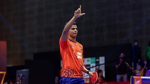 ஸ்நேஹித்