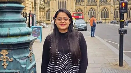 10 நிமிஷ தாமதம்: விமானத்தை
தவறவிட்டதால் தப்பிய பெண்!