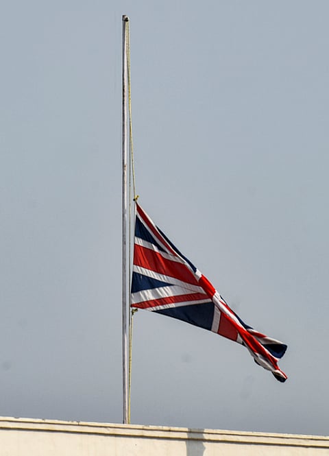 பிரதமருடன் பிரிட்டன்
துணைத் தூதா் ஆலோசனை