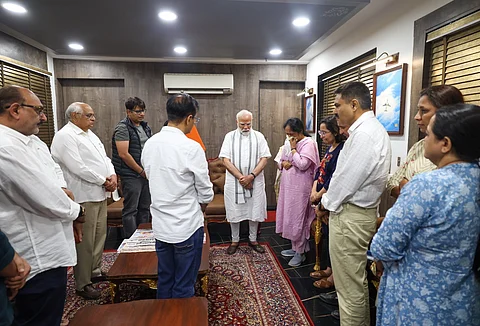 PM Modi meets family members of ex-Gujarat CM Vijay Rupani