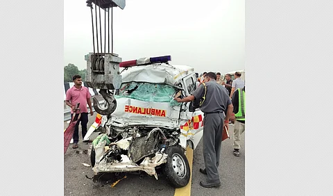 Ambulance-pick-up van collision in UP, five dead