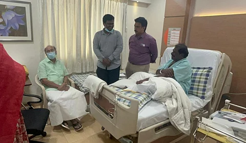 PMK ramadoss meet GK mani in hospital