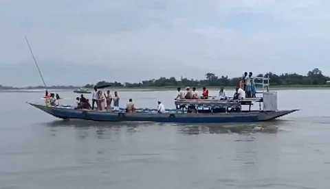 boat capsized