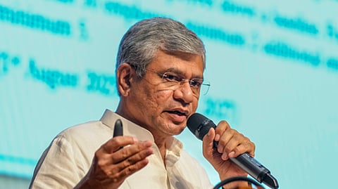 அமைச்சா் அஸ்வினி வைஷ்ணவ்.