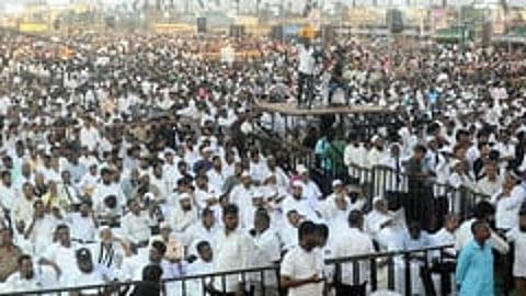 மாநாட்டில் பங்கேற்றோர்..