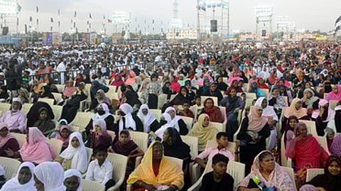மதுரையில் ஞாயிற்றுக்கிழமை நடைபெற்ற மமக மாநாட்டில் பங்கேற்றவா்கள்.