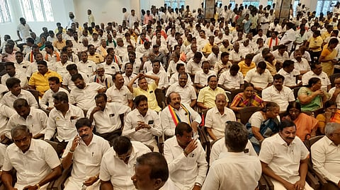 பாமக செயற்குழுக் கூட்டம்.