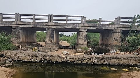 ராகவன் கால்வாய் பாலம்.