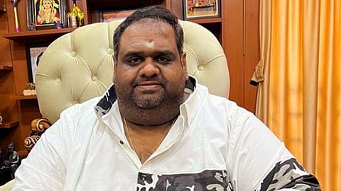 ரவீந்தர் சந்திரசேகரன்.