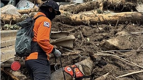 தென் கொரியா நிலச்சரிவில் பலியானோரது எண்ணிக்கை 23 ஆக உயர்ந்துள்ளது..