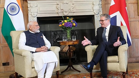 இந்தியா, பிரிட்டனுடன் மிக முக்கியமான ‘விரிவான பொருளாதார மற்றும் வா்த்தக ஒப்பந்தத்தில் வியாழக்கிழமை கையொப்பமிட்டது.