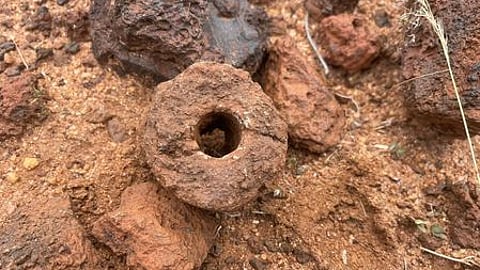 இரும்பு உருக்கு ஆலைகள் இருந்ததற்கான எச்சங்கள்