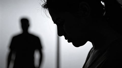 சென்னையில் இளம்பெண்ணை மிரட்டி பாலியல் வன்கொடுமை! விடியோ எடுத்தும் மிரட்டல்!!