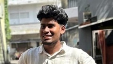 காரை ஏற்றி கல்லூரி மாணவா் கொலை: போலீஸாா் விசாரணை