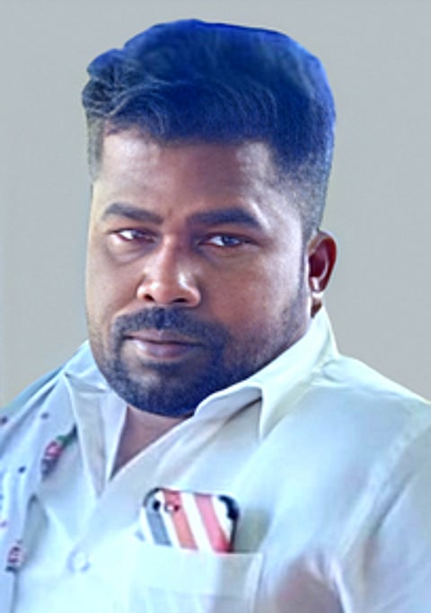 டிப்பா் லாரி மோதி காய்கறி வியாபாரி பலி