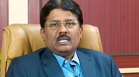 ஆா்.வேல்ராஜ்