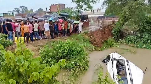 Eleven killed as SUV falls into canal in Uttar Pradesh