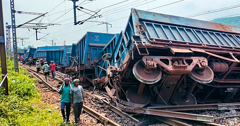 Two goods trains derail in Jharkhand
