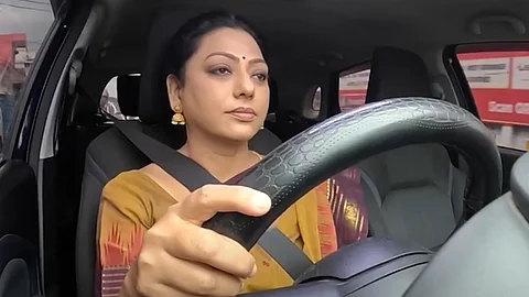 பாக்கியலட்சுமி தொடரின் போஸ்டர்.