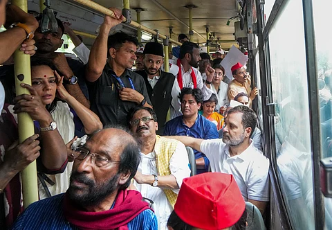 ராகுல் காந்தி கைது