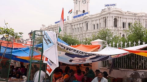 தூய்மைப் பணியாளா்களுக்கு நலத் திட்டங்கள்: மதிமுக, இடதுசாரி கட்சிகள் வரவேற்பு