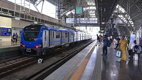 ஒரே நாளில் மெட்ரோவில் 4 லட்சம் போ் பயணம்!