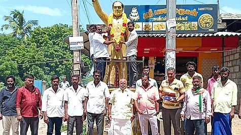 ராஜீவ் காந்தி பிறந்த நாள் விழா: காங்கிரஸ் கட்சியினா் கொண்டாட்டம்