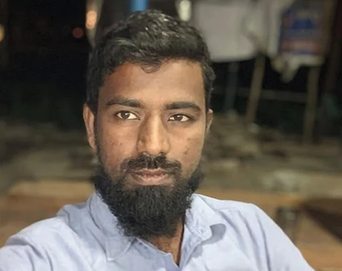 கொடைக்கானலில் என்ஐஏ அதிகாரிகளால் கைது செய்யப்பட்ட உணவக உரிமையாளா் இதயத்துல்லா.