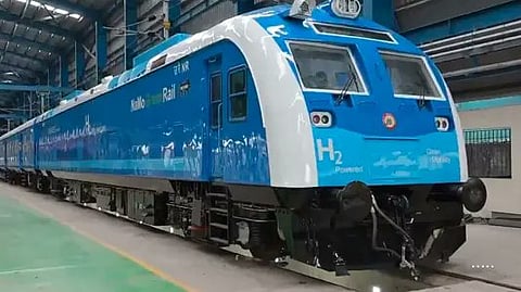 சென்னை ஐசிஎஃப்-இல் தயாரிக்கப்பட்ட ஹைட்ரஜன் ரயில் ஹரியாணா புறப்பாடு