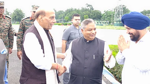 Defence Minister Rajnath Singh meets flood victims at Jammu hospital