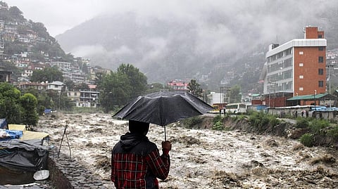 Heavy rains lash Himachal Pradesh, schools shut in four districts