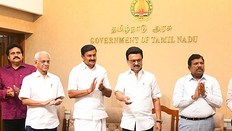 எம்.ஜி.ஆர் திரைப்பட வளாகத்தில் ஏசியுடன் கூடிய படப்பிடிப்புத்தளத்தை திறந்து வைத்த முதல்வர்.