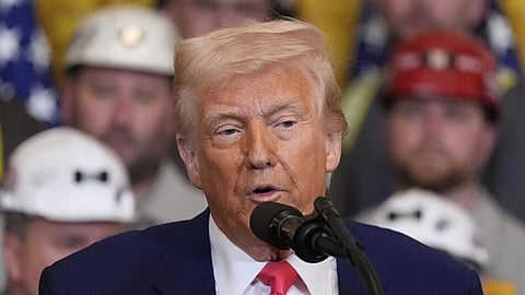 அதிபா் டொனால்ட் டிரம்ப்