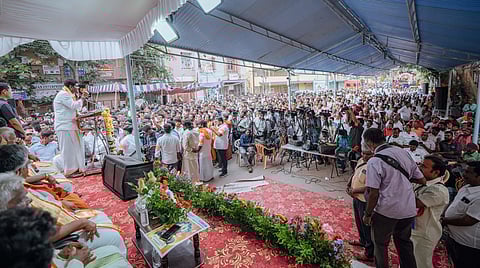 கோவை மாவட்டத்தில் இந்து முன்னணி அமைப்பின் சார்பில் நடைபெற்ற மாபெரும் விநாயகர் விசர்ஜன ஊர்வலத்தில் பங்கேற்று பேசும் அண்ணாமலை.