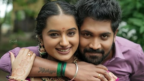 Akshaya Kandamuthan got engaged