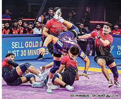 பெங்களூரை வீழ்த்தியது டெல்லி