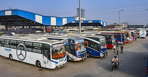 தொடர் விடுமுறை: அதிக கட்டணம் வசூலித்தால் ஆம்னி பேருந்து பறிமுதல்!