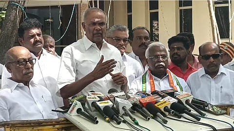 தமிழக சட்டப்பேரவைத் தலைவா் மு.அப்பாவு