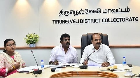 திருநெல்வேலி மாவட்ட ஆட்சியா் இரா.சுகுமாா்