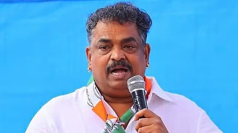 சதீஷ் கிருஷ்ணா செயில்