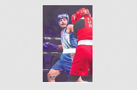 உலக குத்துச்சண்டை: இந்தியாவின் முதல் பதக்கத்தை உறுதி செய்தாா் நுபுா்