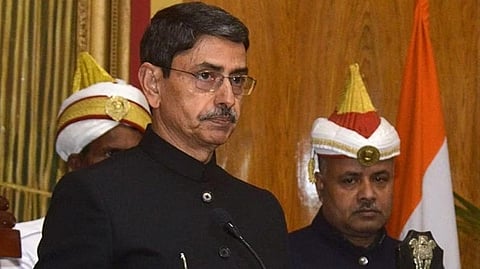 அஸ்ஸாம் பல்கலை. மாணவா்களுடன் தமிழக ஆளுநா் கலந்துரையாடல்