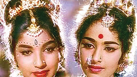 திருப்பரங்குன்றத்தில் நீ சிரித்தால்...