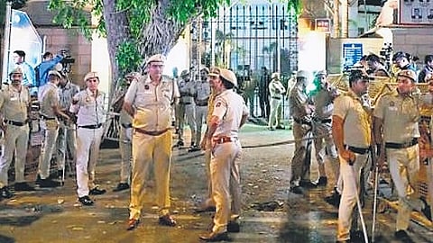 மதுராவில் சட்டவிரோத ஆயுத தொழிற்சாலை கண்டுபிடிப்பு