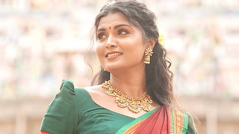 நடிகை மான்யா