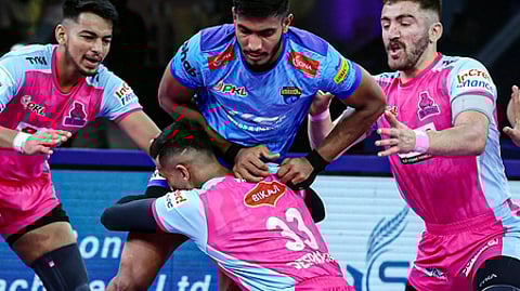 பெங்காலை வீழ்த்தியது ஜெய்பூா்