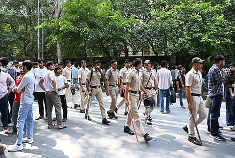 பிகார் தேர்தலில் 4 லட்சம் பாதுகாப்புப் படையினர்